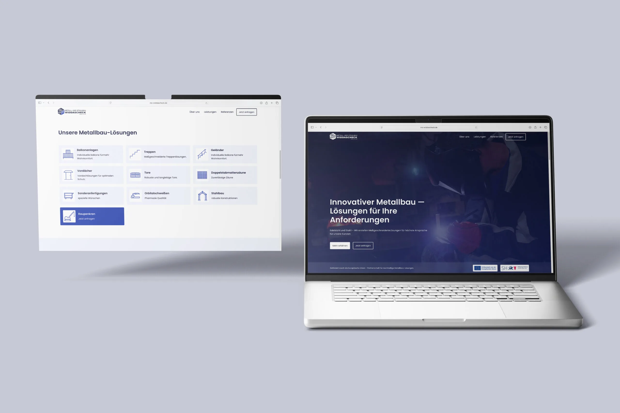 Zwei Laptops präsentieren die Website von Metall- und Stahlbau Widdascheck, die innovative Metallbaulösungen und verschiedene Dienstleistungen zeigt.